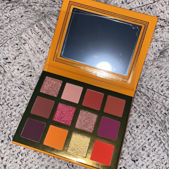 Ace Beaute Falling For You Eyeshadow Palette. Brand New. Never Used - Picture 2 of 4